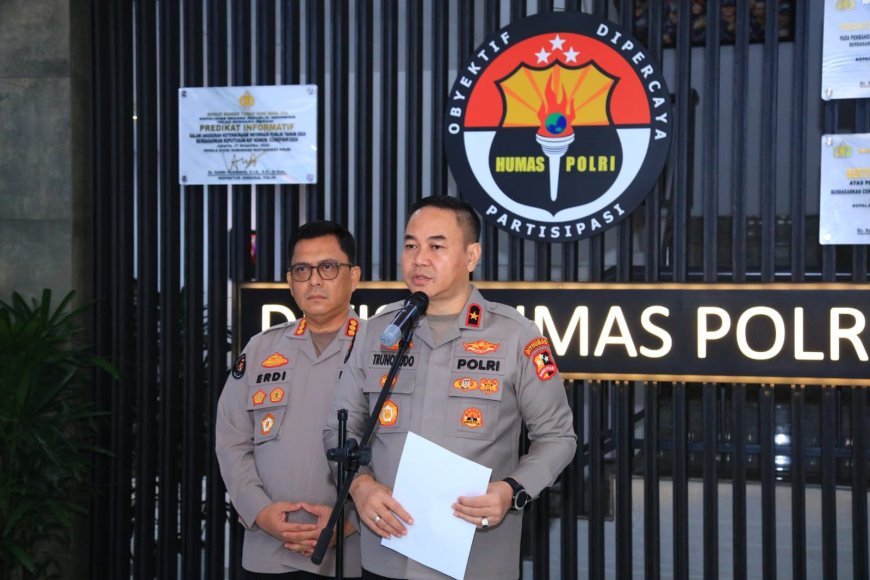 Hari Ke-6 Pascagempa, Polri Terus Bergerak: Brimob dan Bantuan Logistik Konsisten Dikirim ke NTT